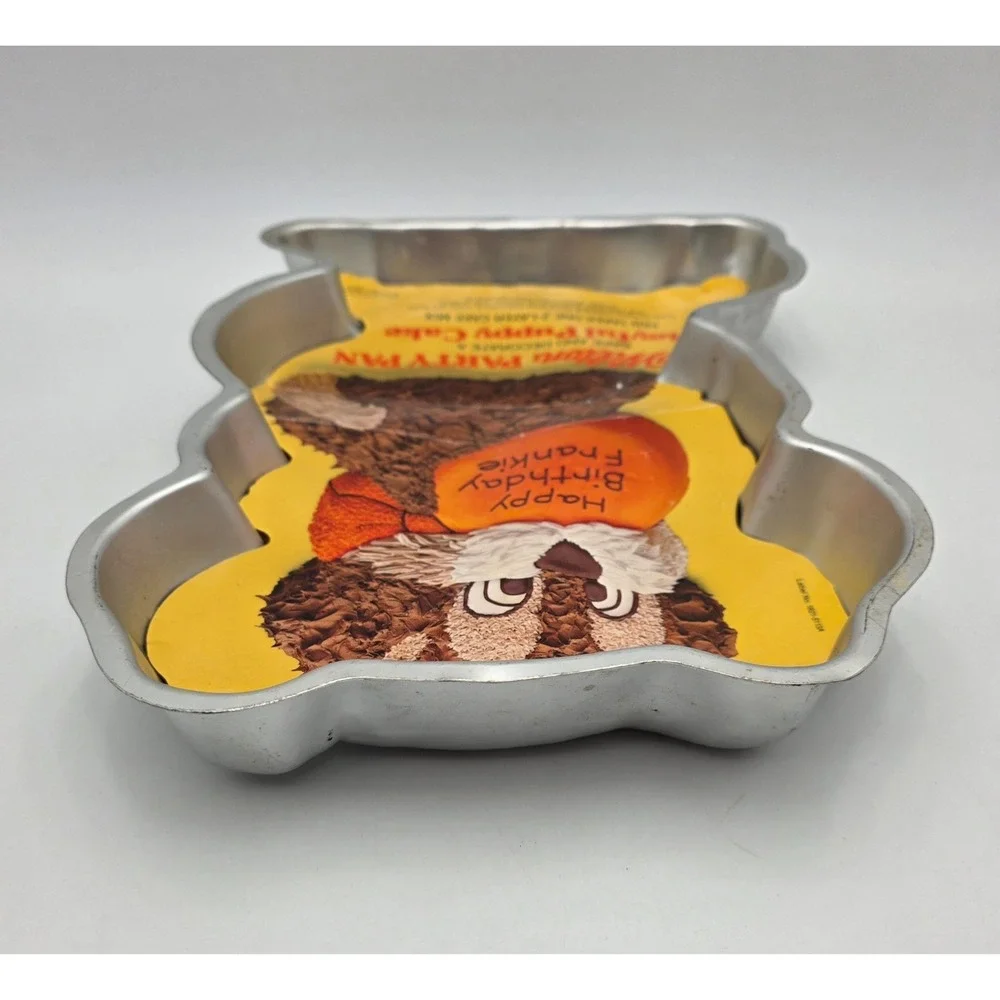 1978‎ Wilton Playful Puppy Cake Pan #502-7636 with Insert